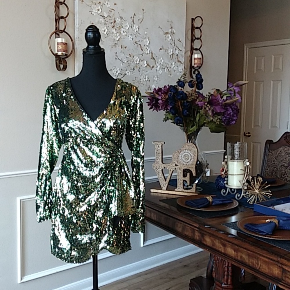 Sequined Party Mini Dress By Hera Collection. Size L